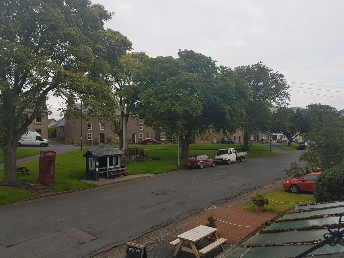 Plough Hotel Kirk Yetholm Exteriör bild